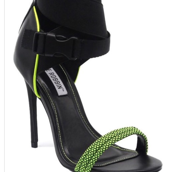 Python heel - Picture 2 of 2